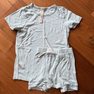 Childhoods Clothing Matching Set, light blue ribbed shorts & t-shirt 3T